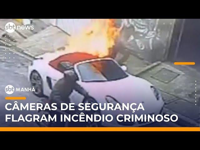 SP: Dupla é flagrada colocando fogo em porsche conversível | #SBTManhã