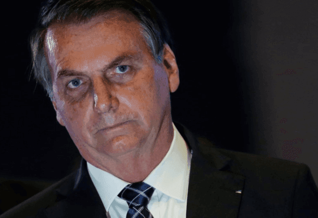 Michelle diz que Bolsonaro teve tontura durante caminhada e está bem