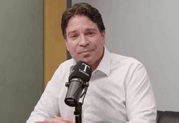 Imagem da notícia Ramagem durante entrevista em programa do blogueiro Allan dos Santos nos EUA | Reprodução/Canal TLTV