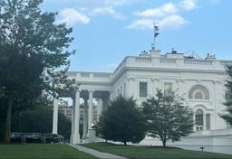 Imagem da notícia Porta-aviões dos EUA enviado ao Caribe expande a ação militar | SBT News