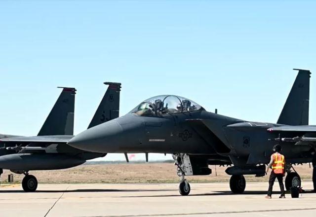 Caça americano é abatido no Irã e EUA iniciam operação de resgate