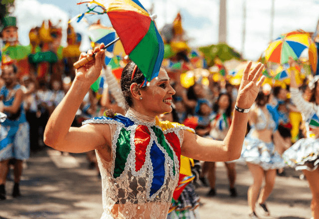 Carnaval 2026: quando é feriado e quando é ponto facultativo?