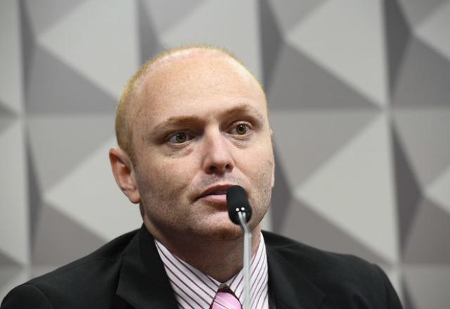 Moraes nega soltura de Delgatti e diz que atos do hacker foram “gravíssimos”