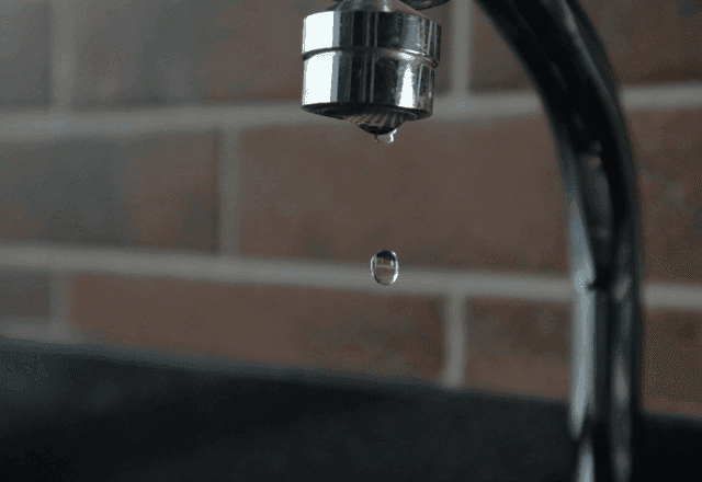 Bairros da Grande São Paulo registram falta de água dois dias após vendaval