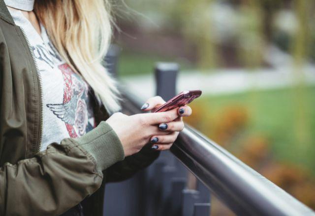 Como as redes sociais estão levando jovens a desafios perigosos e padrões extremos