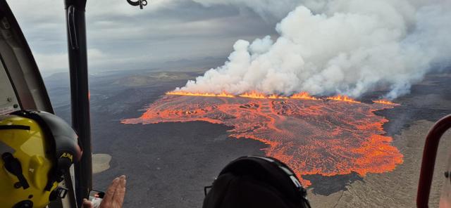 Vulcão entra em erupção na Islândia pela 12ª vez desde 2021; acompanhe ao vivo