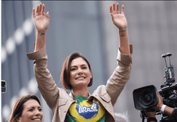 Imagem da notícia Ex-primeira-dama Michelle Bolsonaro durante ato em São Paulo | Reuters/Amanda Perobelli