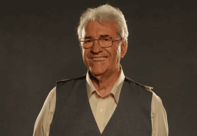 Ator Juca de Oliveira é enterrado em São Paulo