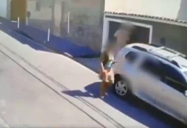 Morre mulher baleada com 13 tiros após ser ameaçada por agiota no RJ