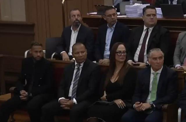 Justiça da Espanha absolve Neymar em caso de fraude na transferência para o Barcelona