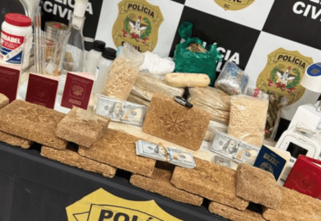 Russo é preso em mansão suspeito de fabricar drogas em SC