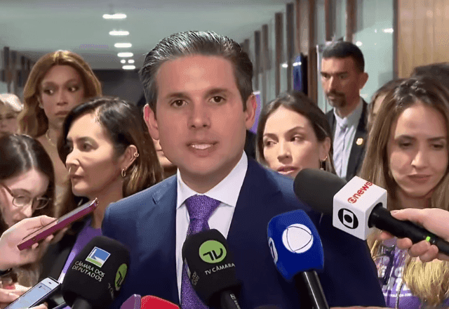 Hugo Motta diz que Câmara está “vigilante” e pode agir diante de alta dos combustíveis e risco de greve