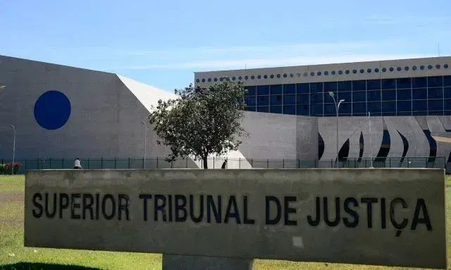 Brasil Agora: STJ decide que suspeitos podem ser absolvidos por falta de câmera corporal em PMs
