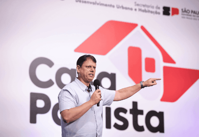 "Vamos apoiar o candidato do PL", diz Tarcísio sobre disputa presidencial 