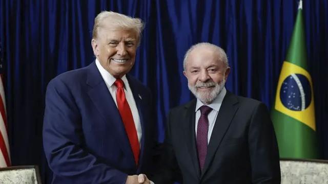 Poder Expresso: Após reunião, Trump elogia Lula mas não garante acordo no tarifaço