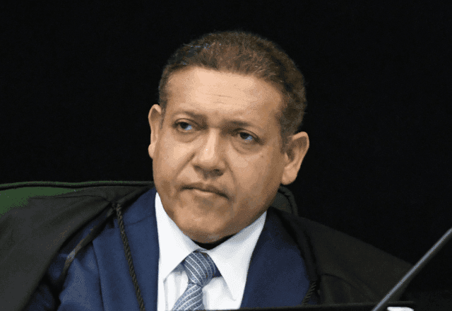 Nunes Marques toma posse como presidente do TSE