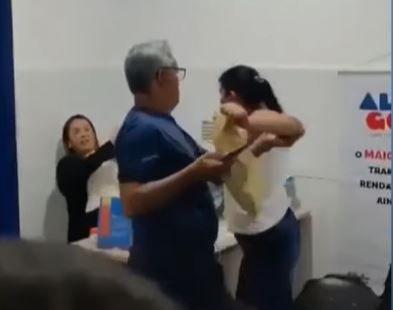 Mulher agride funcionários durante atendimento do Bolsa Família em Alagoas