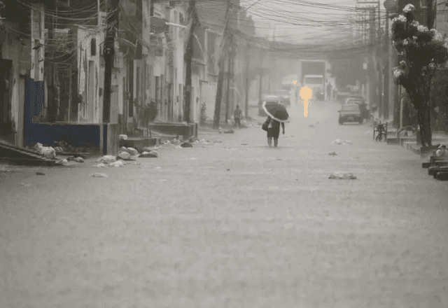 Bombeiros encontram corpo de homem arrastado por enxurrada em Fortaleza (CE)