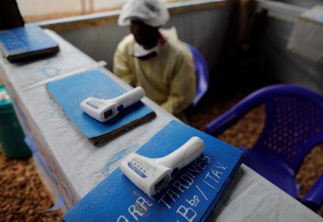 Novo surto de ebola causa ao menos 65 mortes no Congo