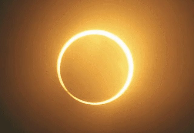 Apagão global? Entenda eclipse solar anular que ocorre nesta terça (17)