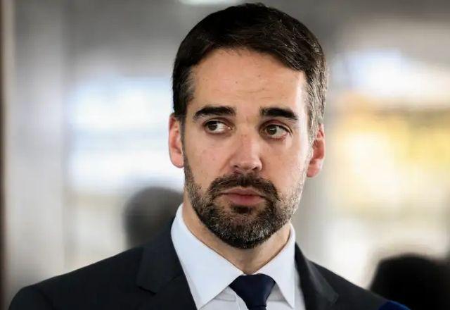 "Se me deixarem ter a bola no pé, entro em campo e ganho", diz Eduardo Leite sobre disputa à presidência pelo PSD