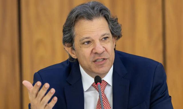 Fernando Haddad nega considerar controle de dividendos como resposta a tarifas dos EUA