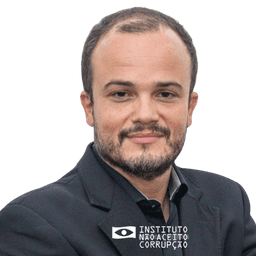 Kleber Carrilho