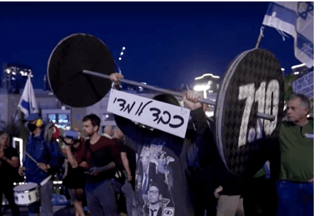 Israelenses protestam contra Netanyahu e pedem fim de guerra no Oriente Médio
