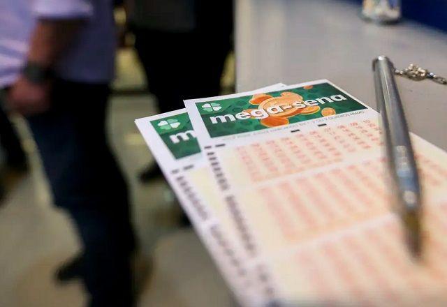 Mega-Sena 2950: ninguém acerta dezenas e prêmio acumula para R$ 44 milhões; veja números