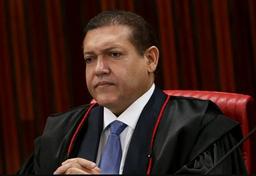 imagem da notícia Senadores tentam tirar de Nunes Marques ação sobre criação da CPI do Master