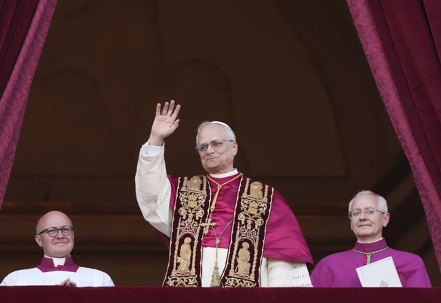 AO VIVO no Poder Expresso: Vaticano escolhe norte-americano Robert Prevost como novo papa 