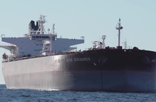 EUA renovam permissão para compra de petróleo russo em alto-mar 