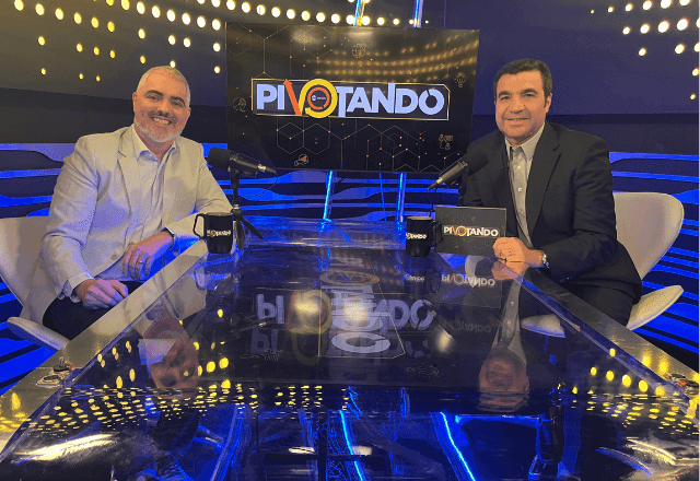 Pivotando com Leandro Vieira: da brincadeira de criança ao sucesso do Administradores.com