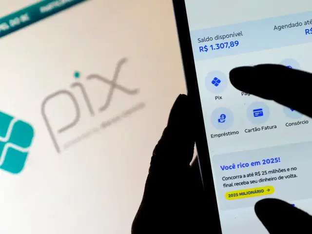 PIX fora do ar? Usuários relatam instabilidade no sistema de pagamento nesta terça (24)