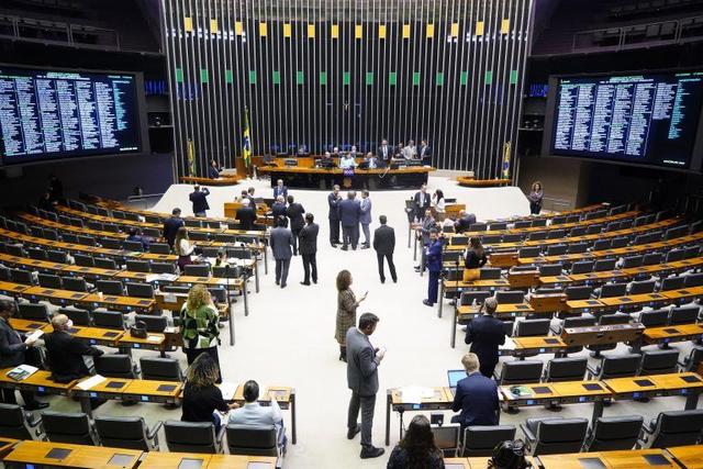 Câmara aprova projeto que enfraquece licenciamento ambiental