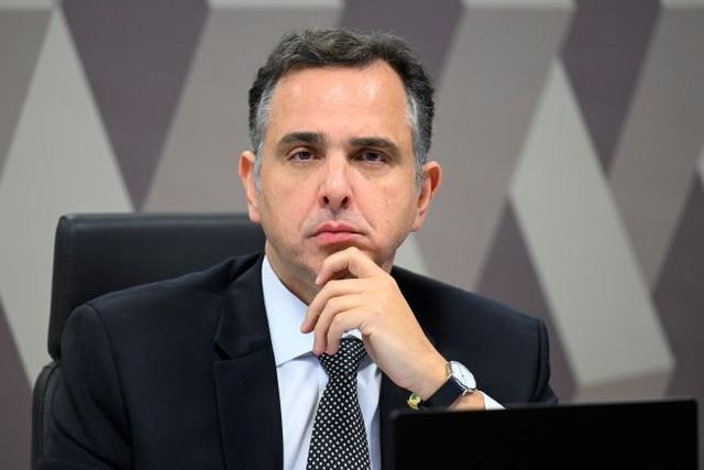 Governo supeita que Pacheco não desistiu do STF e vê risco de nome de Messias fracassar