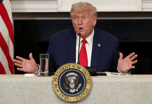 Tarifaço: taxa imposta por Trump ao Brasil é "injustificada" para 62%, diz pesquisa AtlasIntel