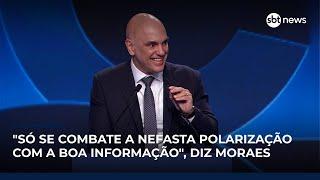 "Só se combate a nefasta polarização com a boa informação", diz Alexandre de Moraes