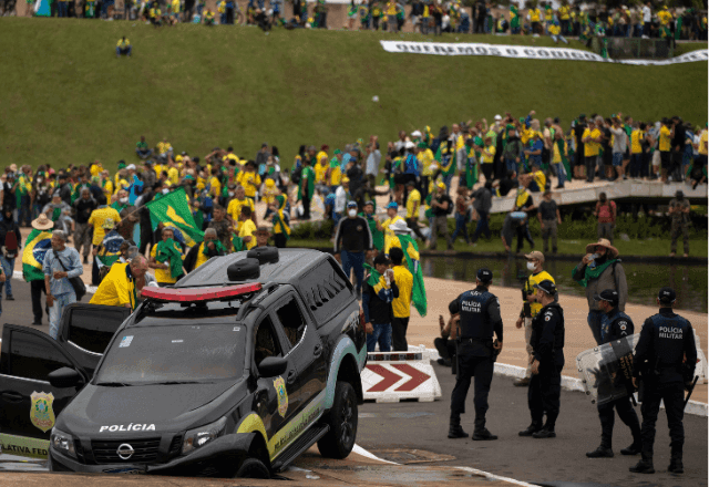Polícia Militar do DF expulsa cinco ex-integrantes da cúpula condenados por omissão no 8 de janeiro