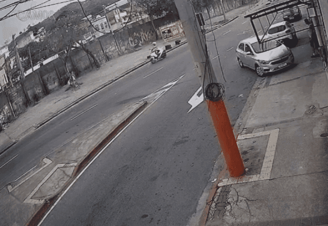 VÍDEO: motociclista de 45 anos morre após ser atingido por linha chilena na zona norte do RJ