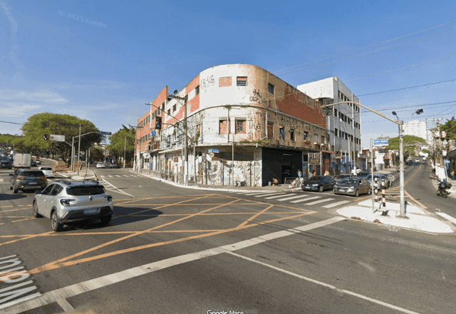 Imóvel na Vila Ema, zona leste de SP, passa por reintegração de posse nesta quarta (8)