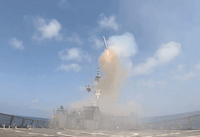 VÍDEO: Forças Armadas dos EUA divulgam vídeos que seriam de ataques ao Irã: “Golpe esmagador”