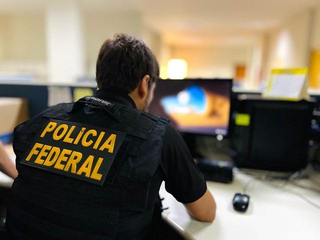 Saiba como Polícia Federal acessou celular bloqueado de Daniel Vorcaro