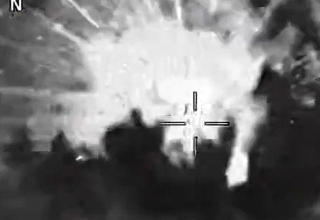 Novo ataque dos EUA contra embarcação no Caribe deixa 3 mortos