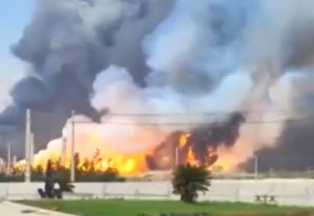 Irã ataca setor energético do Golfo após Israel atingir campo de gás em Teerã