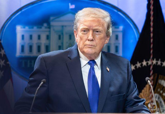 Trump diz que tropas dos EUA permanecerão no Irã até que países alcancem "acordo real"