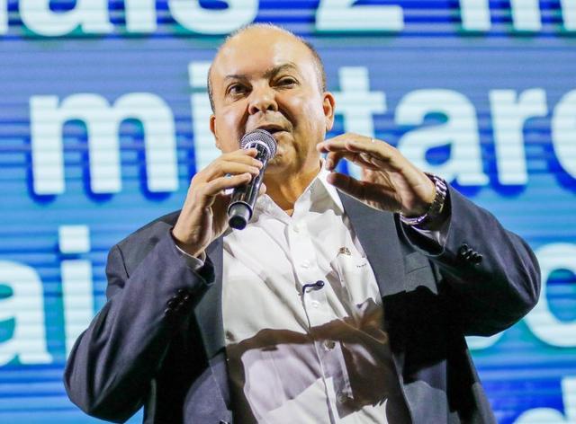 Mendonça tira obrigação de Ibaneis Rocha comparecer à CPI do Crime Organizado