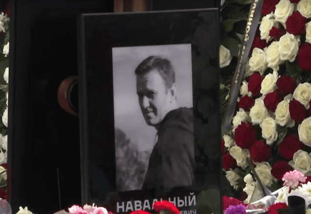 Morte de Alexei Navalny, opositor de Putin, foi causada por veneno de sapo