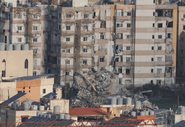 Irã analisa proposta dos EUA para fim da guerra, apesar de resposta inicial negativa, diz alto funcionário iraniano