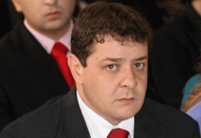 Defesa de Lulinha diz que pedido de indiciamento é tentativa de desgaste político